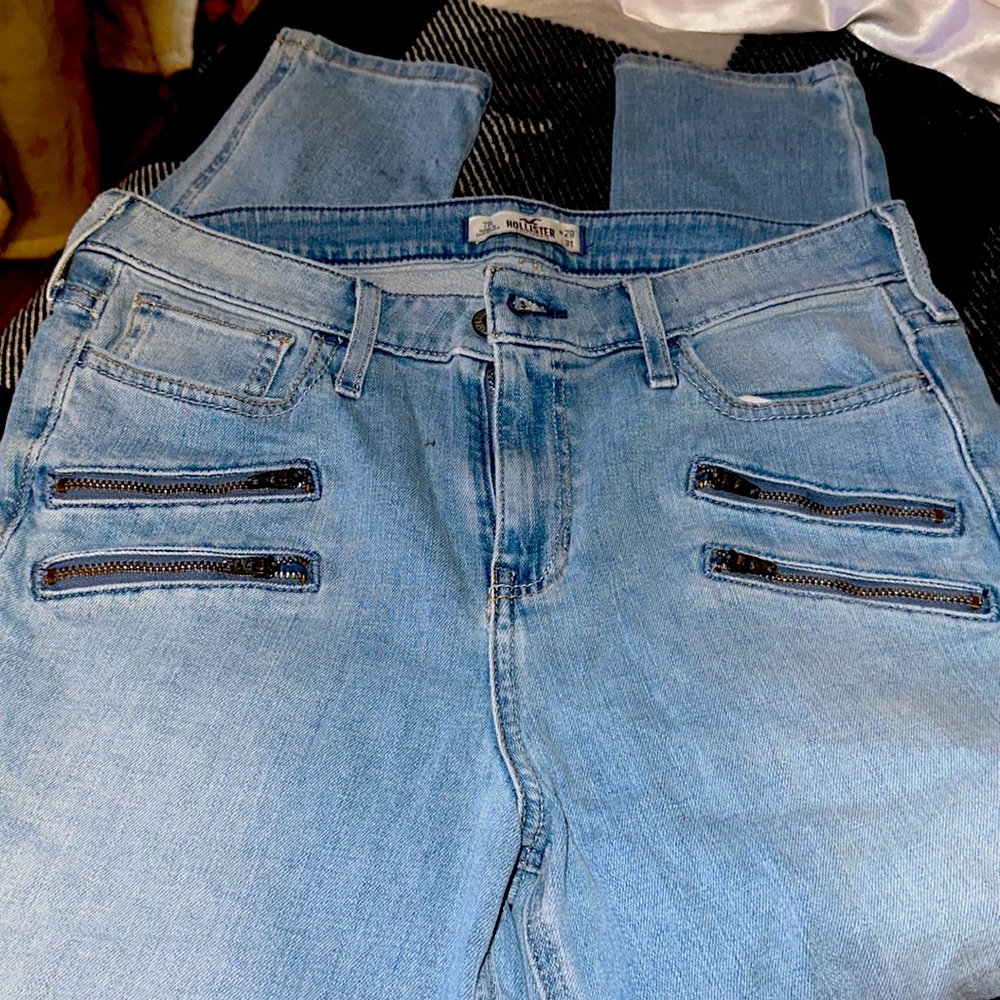 HOLLISTER JEANS SIZE 7